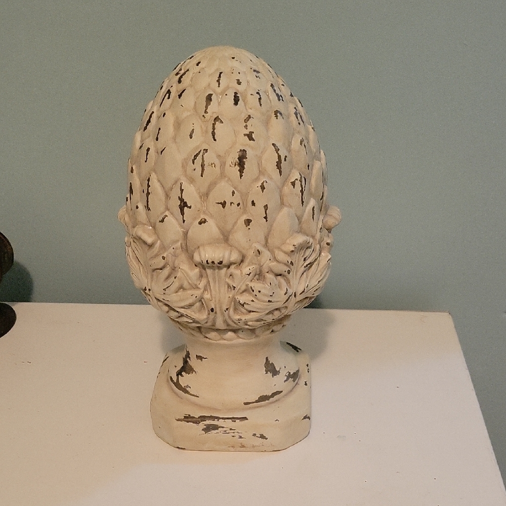 Rustic Cream Artichoke Sculpture